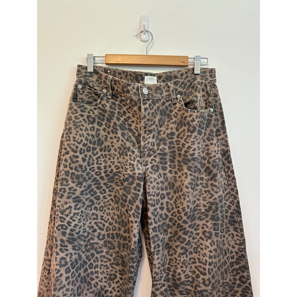 Z Supply Leopard Print Wide Leg Denim Jeans | Size 30 - Picture 3 of 10